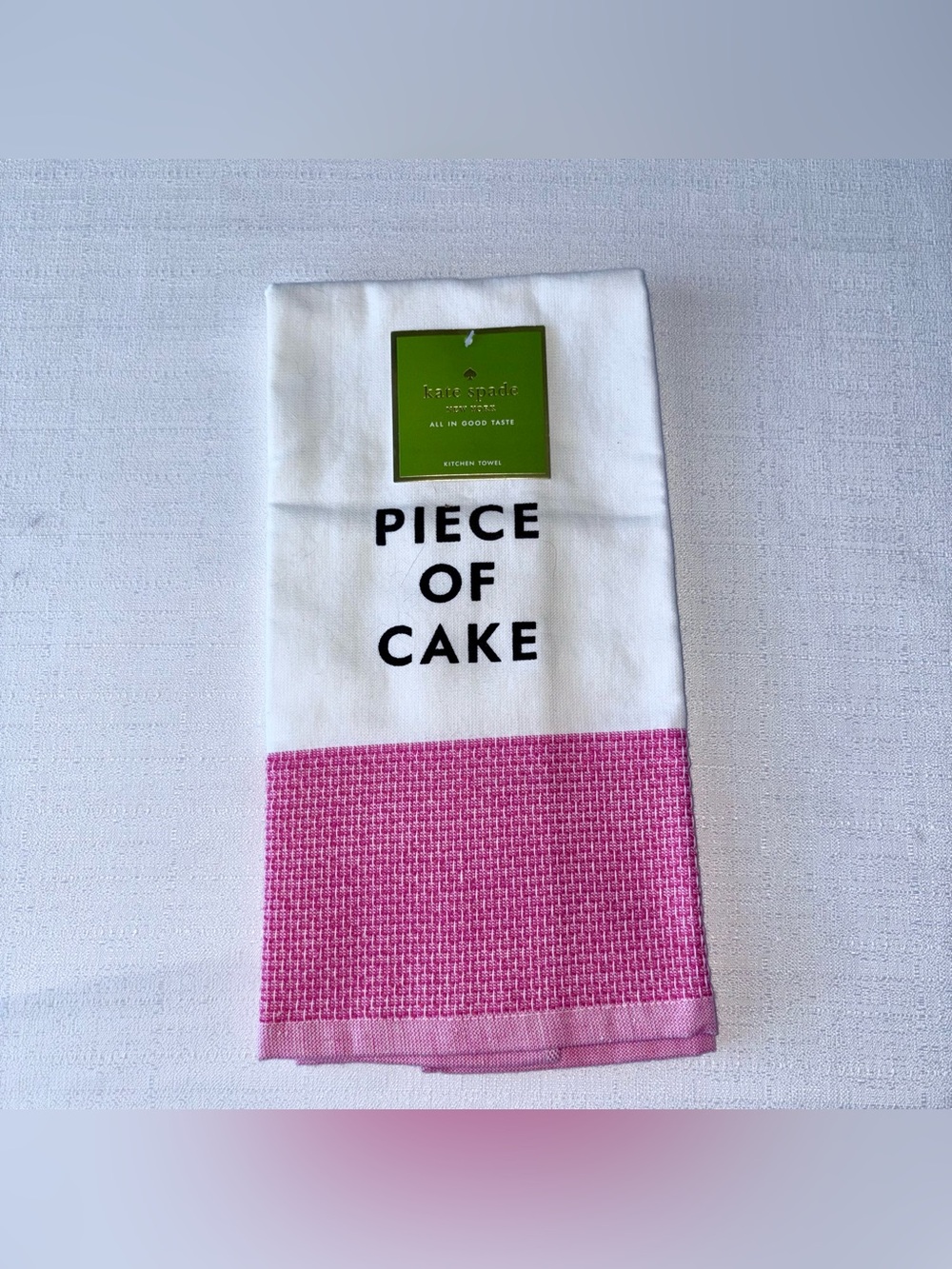 NWT KATE SPADE “Piece of‎ Cake" Kitchen Towel white / pink